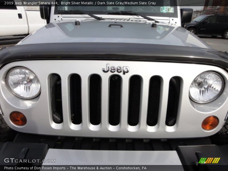 Bright Silver Metallic / Dark Slate Gray/Medium Slate Gray 2009 Jeep Wrangler Sahara 4x4