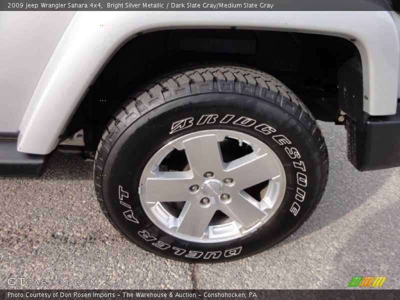 Bright Silver Metallic / Dark Slate Gray/Medium Slate Gray 2009 Jeep Wrangler Sahara 4x4