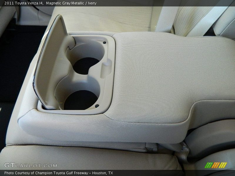 Magnetic Gray Metallic / Ivory 2011 Toyota Venza I4