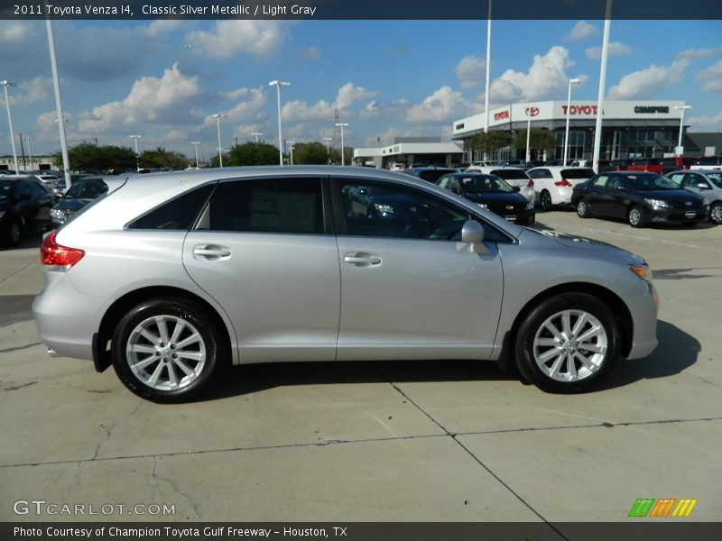 Classic Silver Metallic / Light Gray 2011 Toyota Venza I4