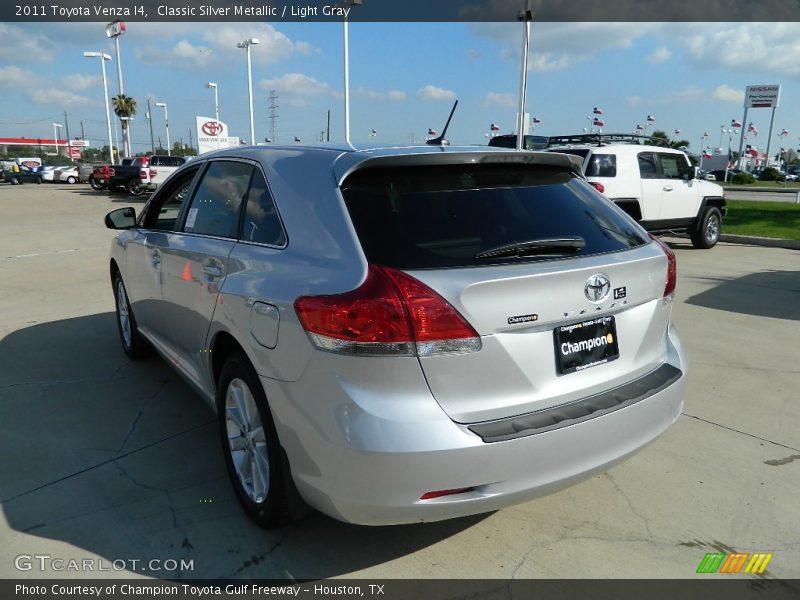 Classic Silver Metallic / Light Gray 2011 Toyota Venza I4