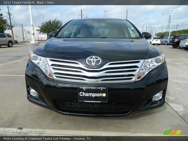 Black / Ivory 2011 Toyota Venza I4