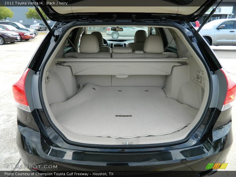 Black / Ivory 2011 Toyota Venza I4