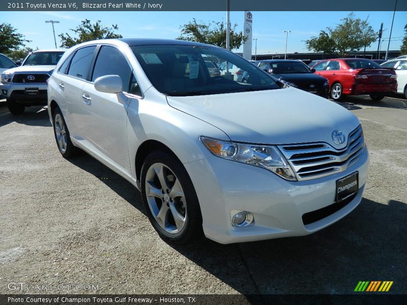 Blizzard Pearl White / Ivory 2011 Toyota Venza V6