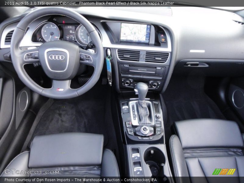 Dashboard of 2011 S5 3.0 TFSI quattro Cabriolet