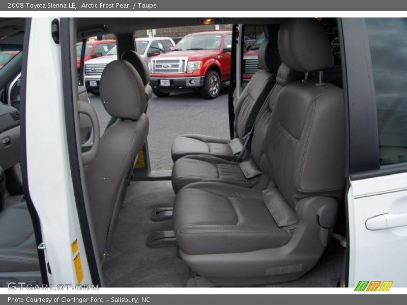  2008 Sienna LE Taupe Interior