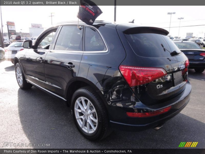 Brilliant Black / Black 2010 Audi Q5 3.2 quattro