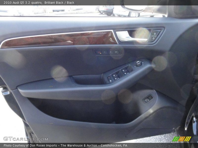 Brilliant Black / Black 2010 Audi Q5 3.2 quattro