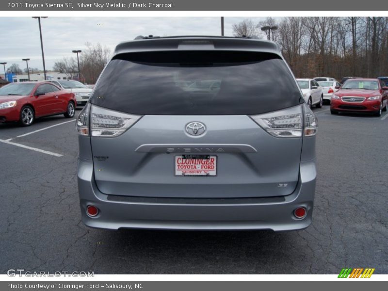 Silver Sky Metallic / Dark Charcoal 2011 Toyota Sienna SE