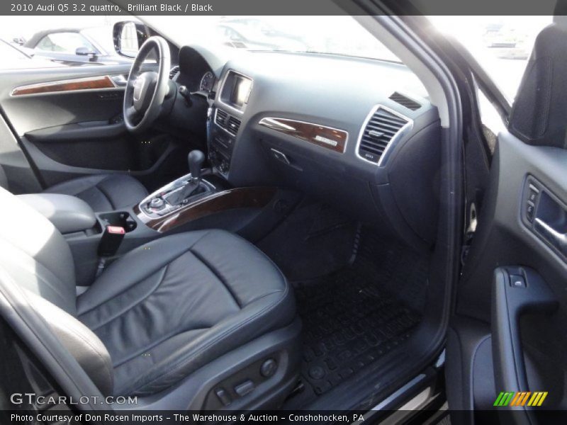 Brilliant Black / Black 2010 Audi Q5 3.2 quattro