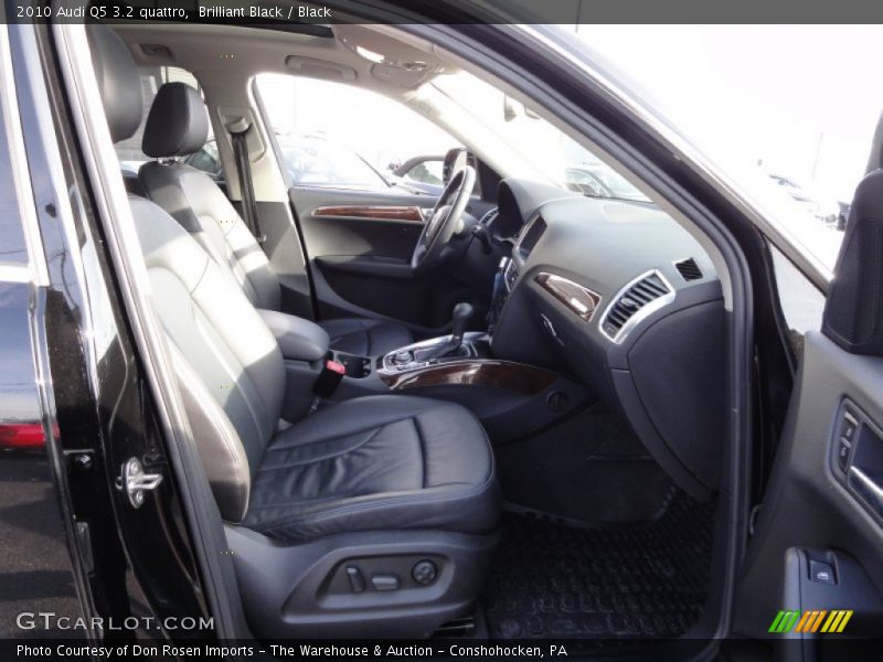 Brilliant Black / Black 2010 Audi Q5 3.2 quattro