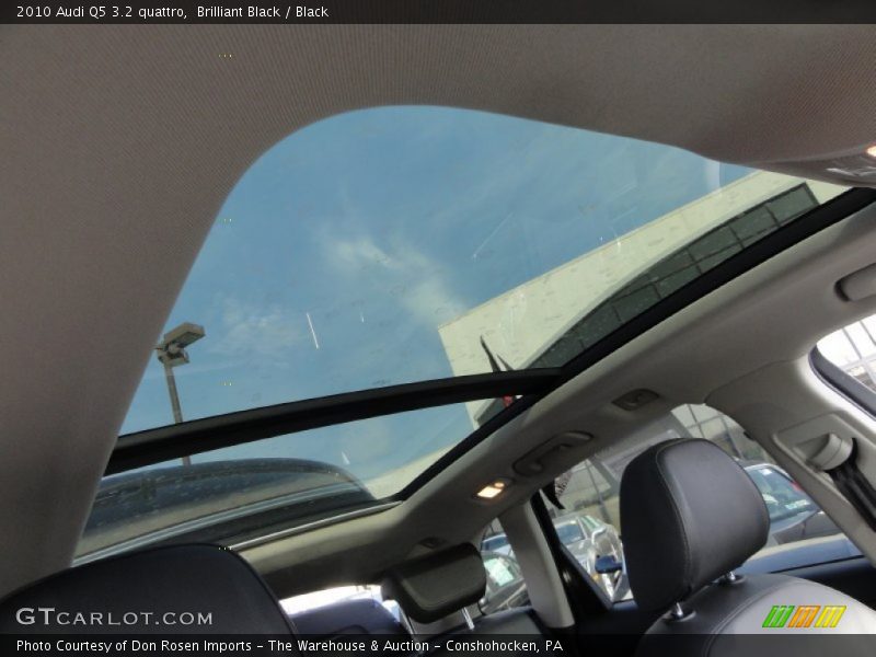 Brilliant Black / Black 2010 Audi Q5 3.2 quattro