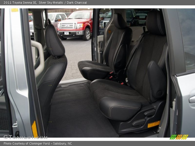 Silver Sky Metallic / Dark Charcoal 2011 Toyota Sienna SE