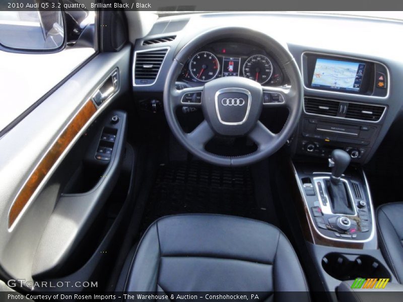 Brilliant Black / Black 2010 Audi Q5 3.2 quattro