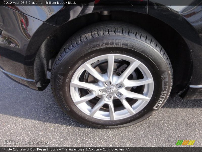 Brilliant Black / Black 2010 Audi Q5 3.2 quattro