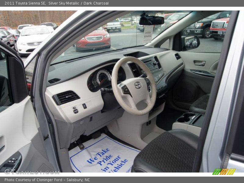 Silver Sky Metallic / Dark Charcoal 2011 Toyota Sienna SE