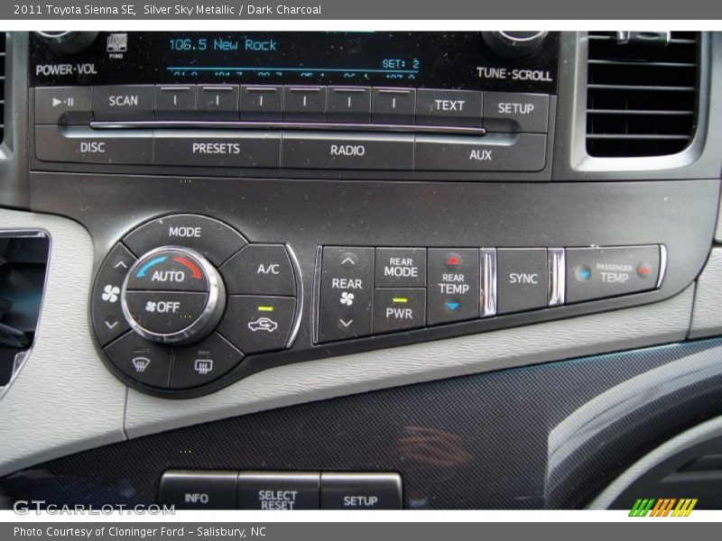 Silver Sky Metallic / Dark Charcoal 2011 Toyota Sienna SE