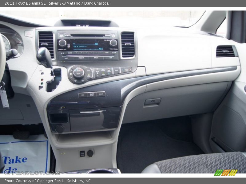 Silver Sky Metallic / Dark Charcoal 2011 Toyota Sienna SE