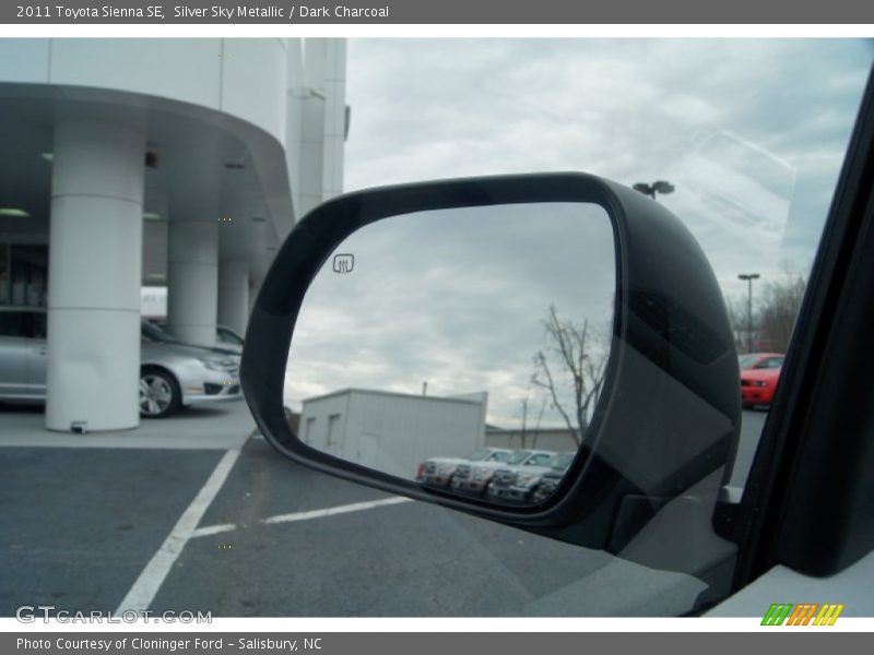 Silver Sky Metallic / Dark Charcoal 2011 Toyota Sienna SE