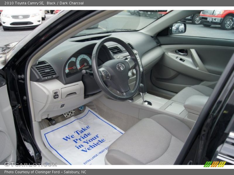 Black / Dark Charcoal 2010 Toyota Camry SE