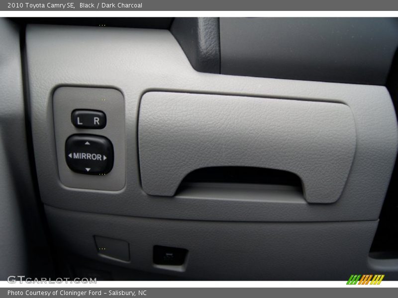 Black / Dark Charcoal 2010 Toyota Camry SE
