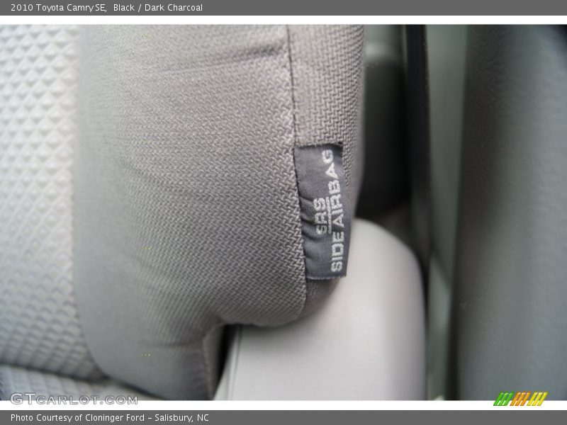 Black / Dark Charcoal 2010 Toyota Camry SE