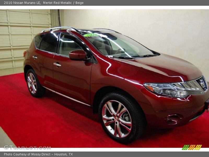 Merlot Red Metallic / Beige 2010 Nissan Murano LE