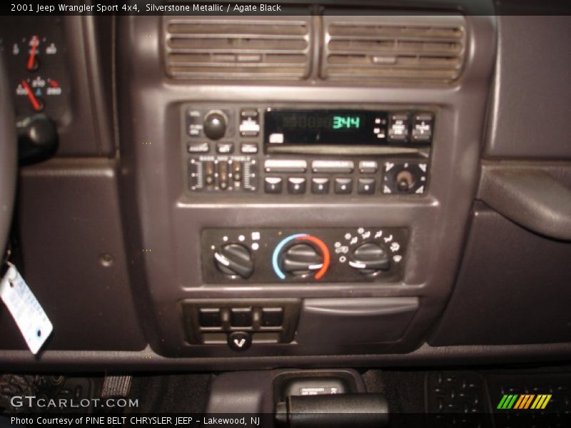 Silverstone Metallic / Agate Black 2001 Jeep Wrangler Sport 4x4