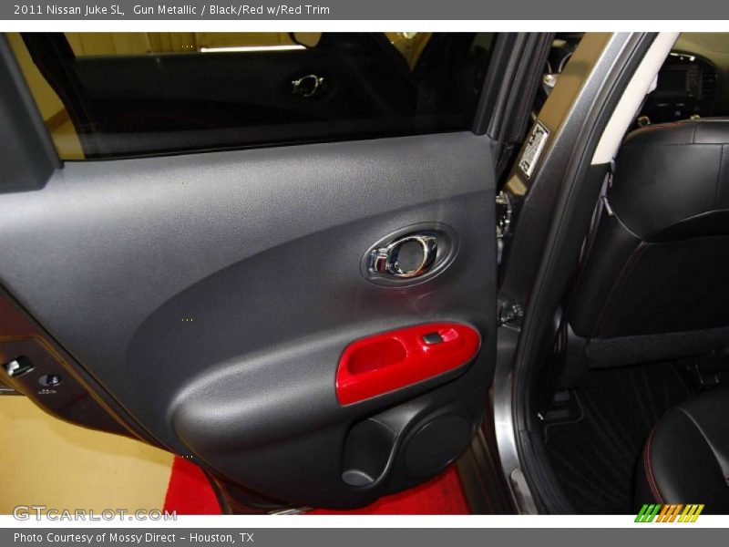 Gun Metallic / Black/Red w/Red Trim 2011 Nissan Juke SL