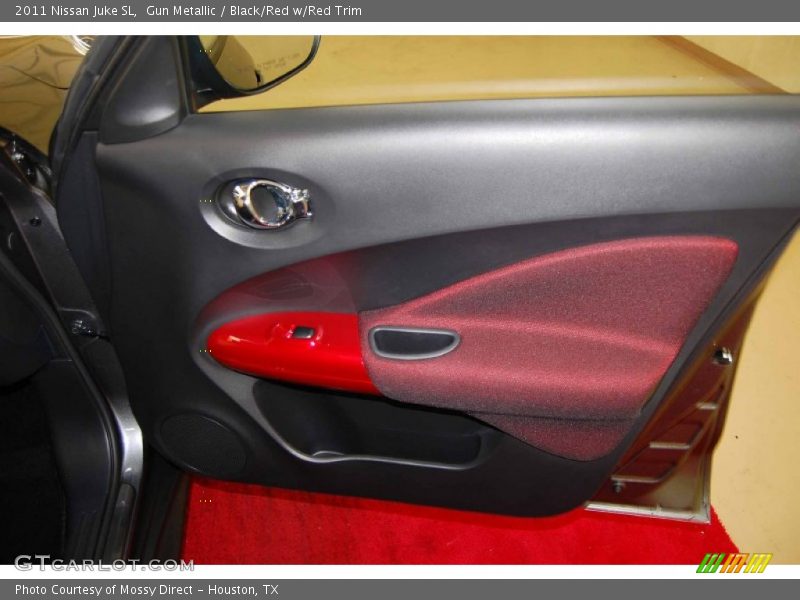 Door Panel of 2011 Juke SL