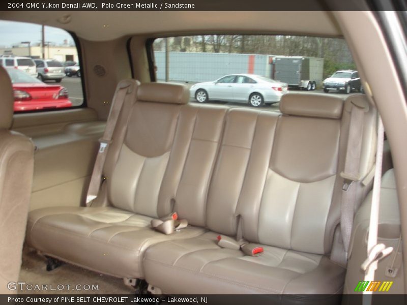 Polo Green Metallic / Sandstone 2004 GMC Yukon Denali AWD