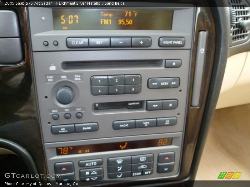 Controls of 2005 9-5 Arc Sedan