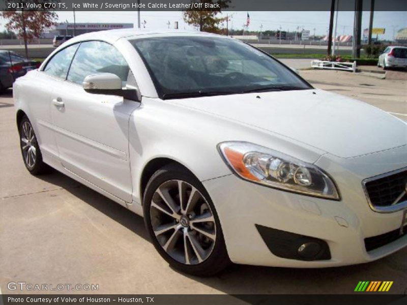 Ice White / Soverign Hide Calcite Leather/Off Black 2011 Volvo C70 T5