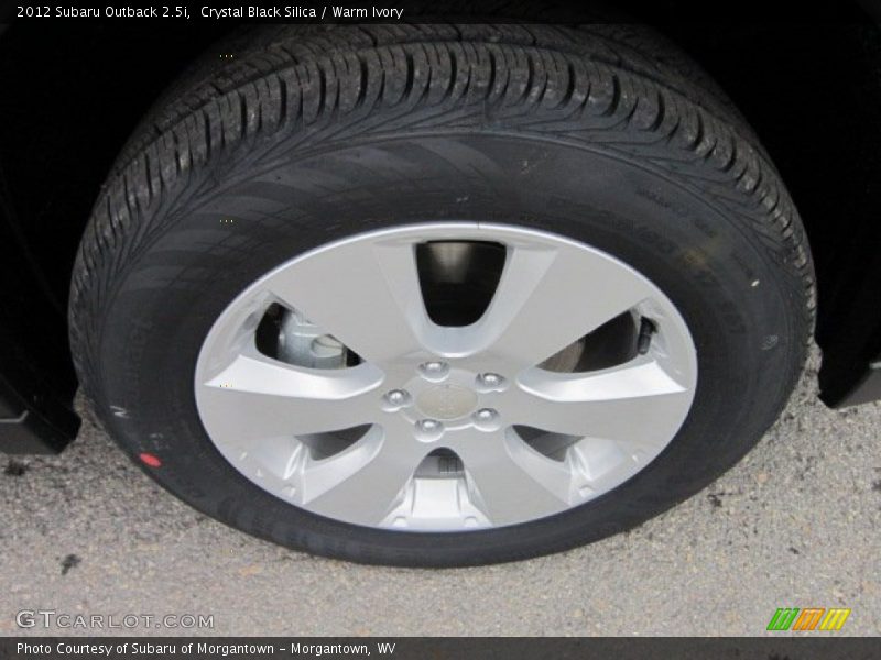 Crystal Black Silica / Warm Ivory 2012 Subaru Outback 2.5i