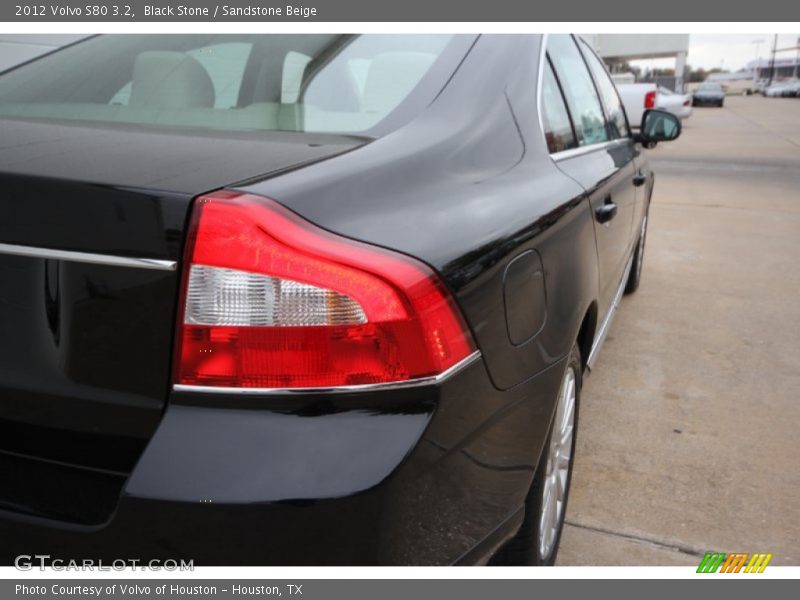 Black Stone / Sandstone Beige 2012 Volvo S80 3.2