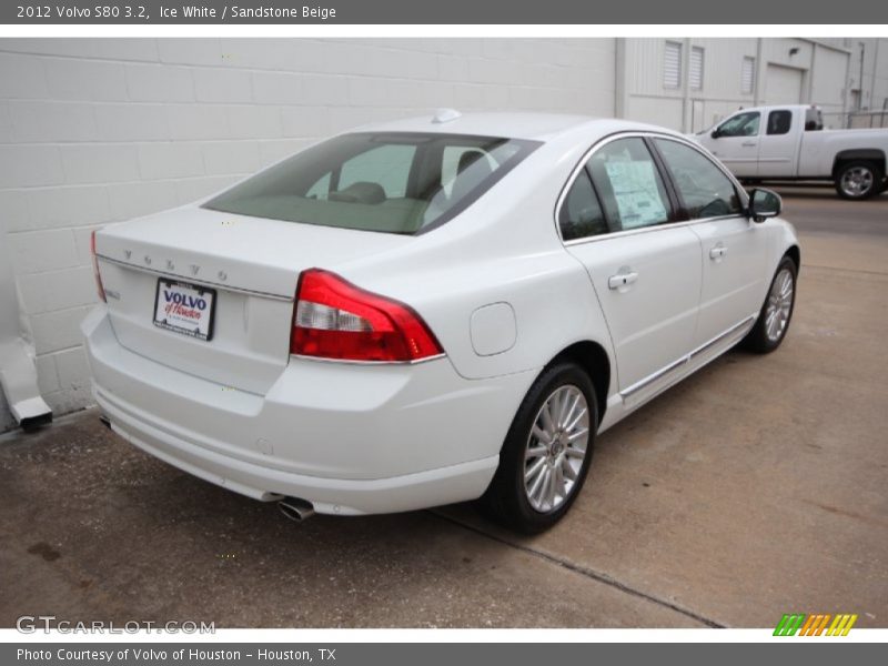 Ice White / Sandstone Beige 2012 Volvo S80 3.2