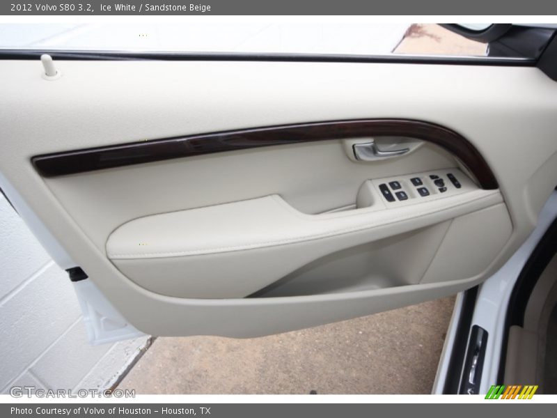 Ice White / Sandstone Beige 2012 Volvo S80 3.2