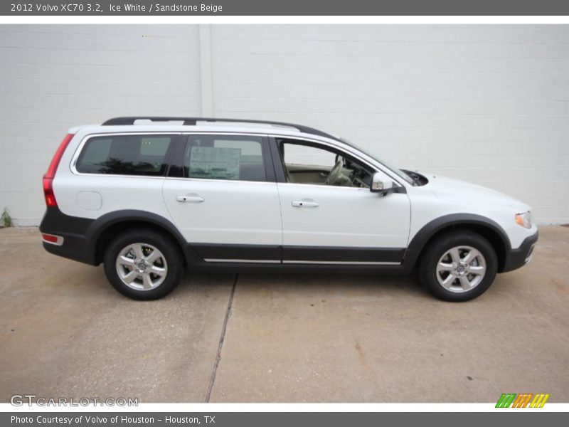  2012 XC70 3.2 Ice White