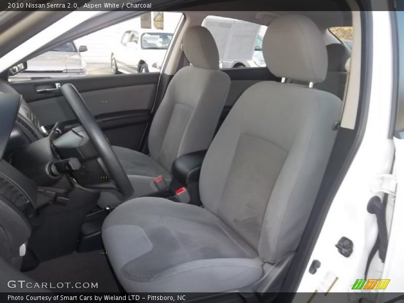 Aspen White / Charcoal 2010 Nissan Sentra 2.0