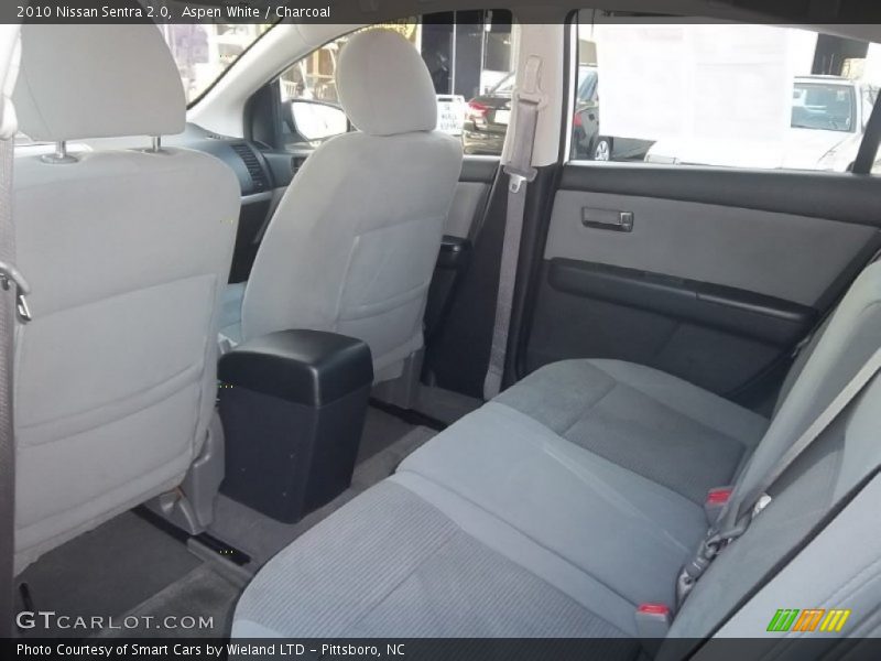 Aspen White / Charcoal 2010 Nissan Sentra 2.0