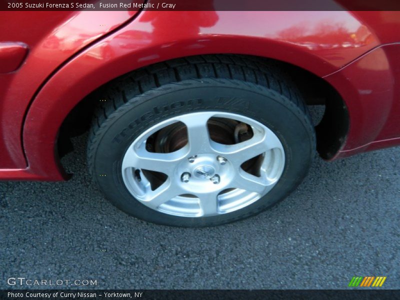 Fusion Red Metallic / Gray 2005 Suzuki Forenza S Sedan