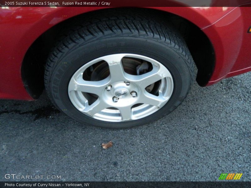 Fusion Red Metallic / Gray 2005 Suzuki Forenza S Sedan