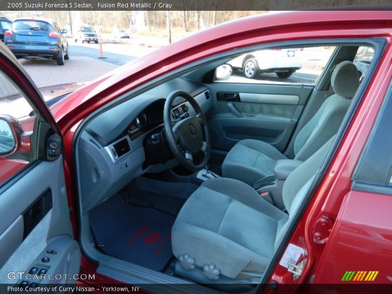 Fusion Red Metallic / Gray 2005 Suzuki Forenza S Sedan