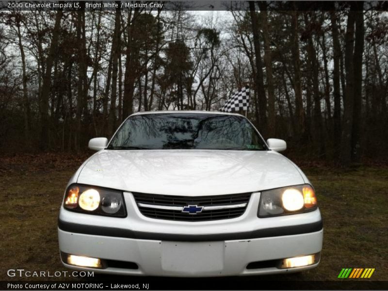 Bright White / Medium Gray 2000 Chevrolet Impala LS
