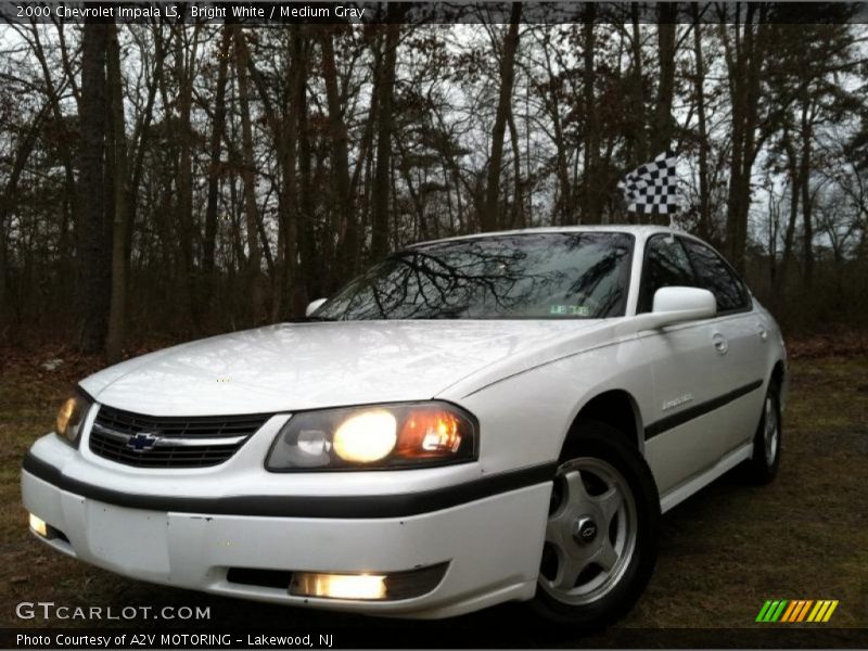 Bright White / Medium Gray 2000 Chevrolet Impala LS