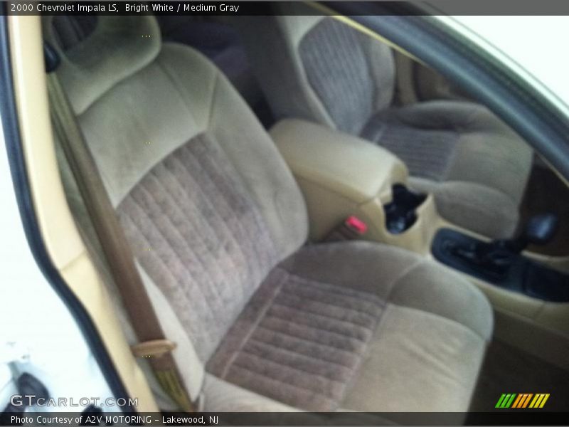 Bright White / Medium Gray 2000 Chevrolet Impala LS