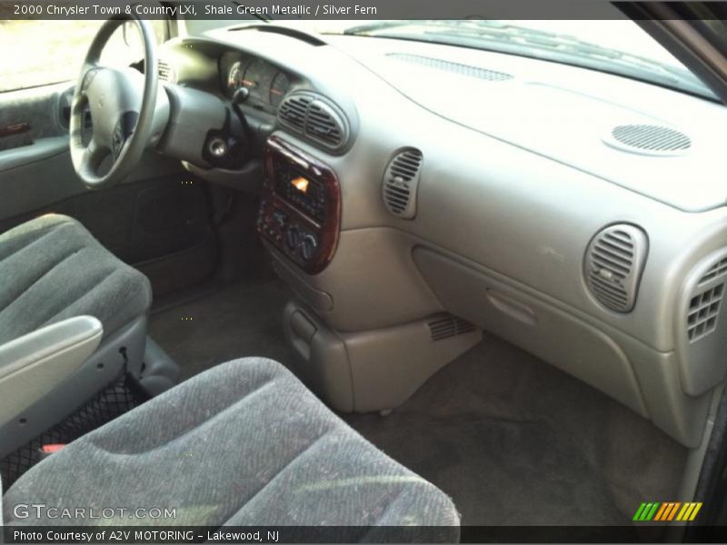 Shale Green Metallic / Silver Fern 2000 Chrysler Town & Country LXi