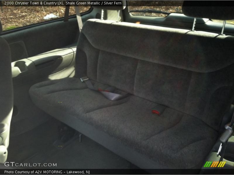 Shale Green Metallic / Silver Fern 2000 Chrysler Town & Country LXi