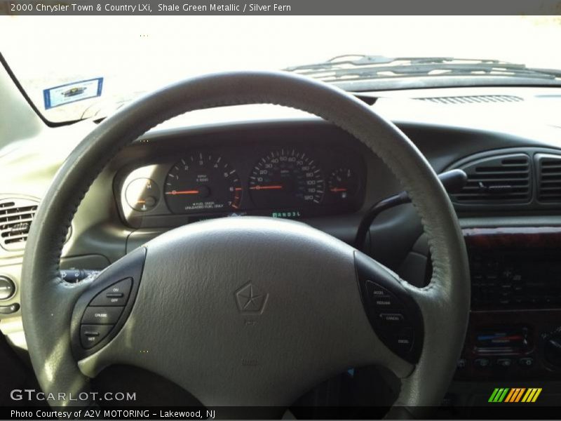 Shale Green Metallic / Silver Fern 2000 Chrysler Town & Country LXi