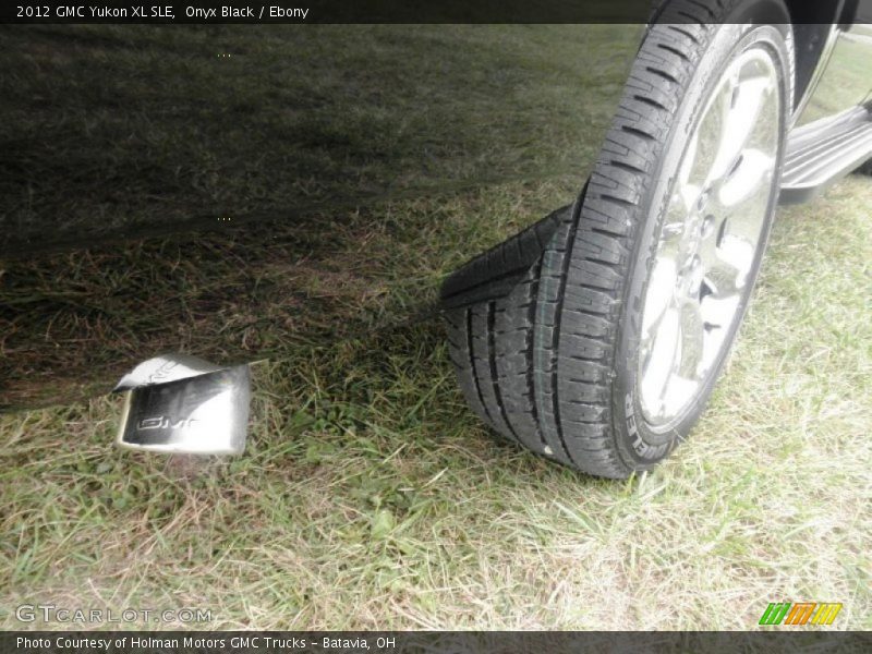 Onyx Black / Ebony 2012 GMC Yukon XL SLE